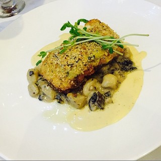 Pine nuts encrusted Chilean seabass - dari Olio! Fine Dining Restaurant (Kaluangan) di Kaluangan |Cebu
