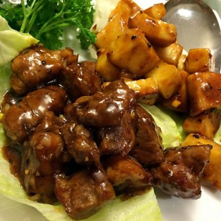Pan-Fried Japanese Wagyu Beef With Mushrooms - Orchard / Thai Village Restaurant (Orchard)|Singapore