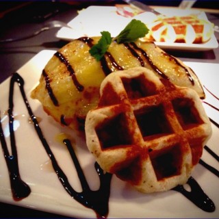 Pears up, double cheese down - 位於西環的Waffling Beans (西環) | 香港
