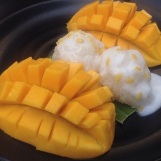 ข้าวเหนียวมะม่วง - 位于ปทุมวัน的Mango Tango (แมงโก้ แทงโก้) (ปทุมวัน) | 曼谷