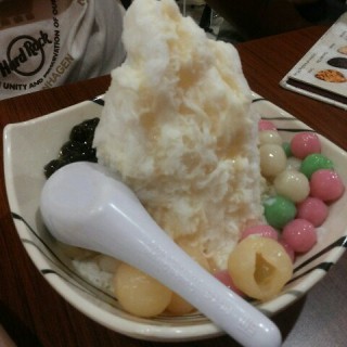 Soya Snow Ice Black Pearl, Mini Rice Ball & Longan - 位於Pantai Indah Kapuk的Hong Tang (Sweet Poetry) (Pantai Indah Kapuk) | 雅加達