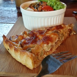 Quiche and salad - Damansara Perdana / BEAM (Damansara Perdana)|Klang Valley