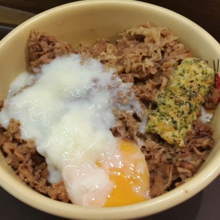 Ontama Gyutan Don - ในPuri Indah จากร้านDonburi Ichiya (Puri Indah)|Jakarta