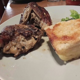Half Roasted Chicken with Garlic Butter Sauce and Potato Gratin - dari Kitchenette (Slipi) di Slipi |Jakarta