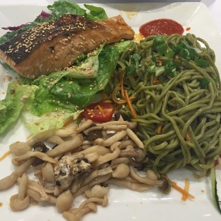 Grilled salmon with soba noodles - Raffles Place / Wheat Baumkuchen (Raffles Place)|Singapore