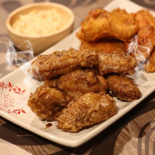 Angry wings - Pathum Wan's School Food (สคูลฟู้ด) (Pathum Wan)|Bangkok