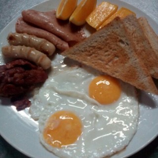American Breakfast Combo - Ermita's Uncle Cheffy (Ermita)|Metro Manila