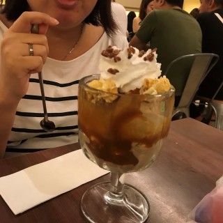 Pop Goes The Caramel - Tampines's Swensen's (Tampines)|Singapore
