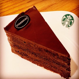 Signature Chocolate Cake - Orchard / Starbucks (Orchard)|Singapore