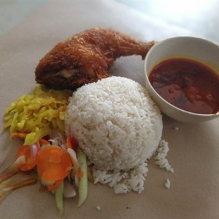 Plant Rice + Vegi + Curry + Fried L Shape Chicken Drumstick - USJ's De Happy Land Restaurant (USJ)|Klang Valley